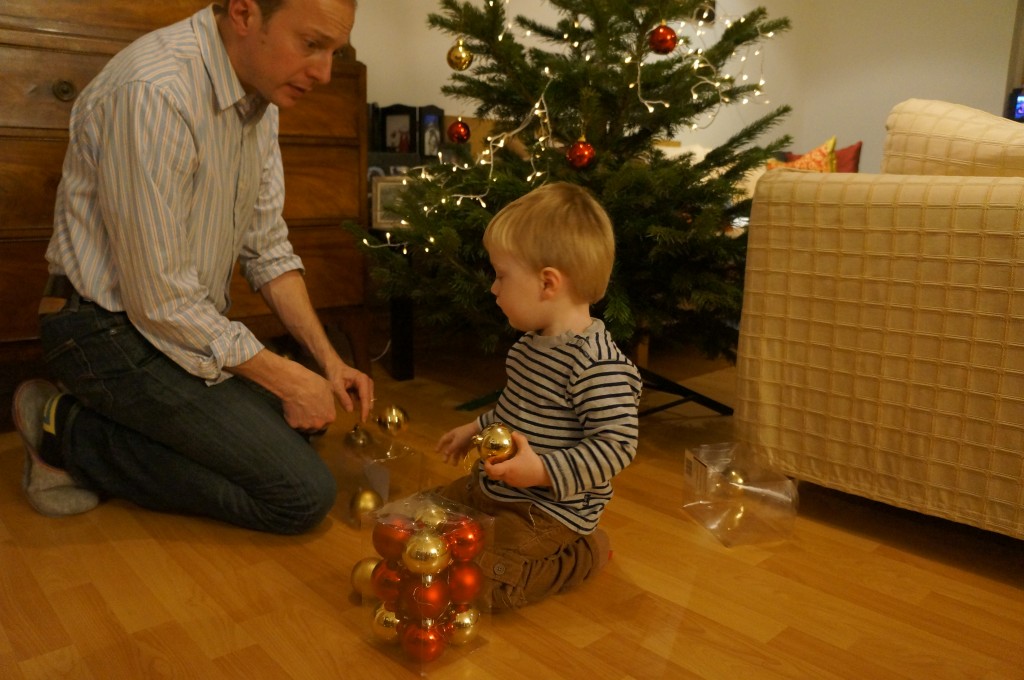 Decorating the Xmas tree