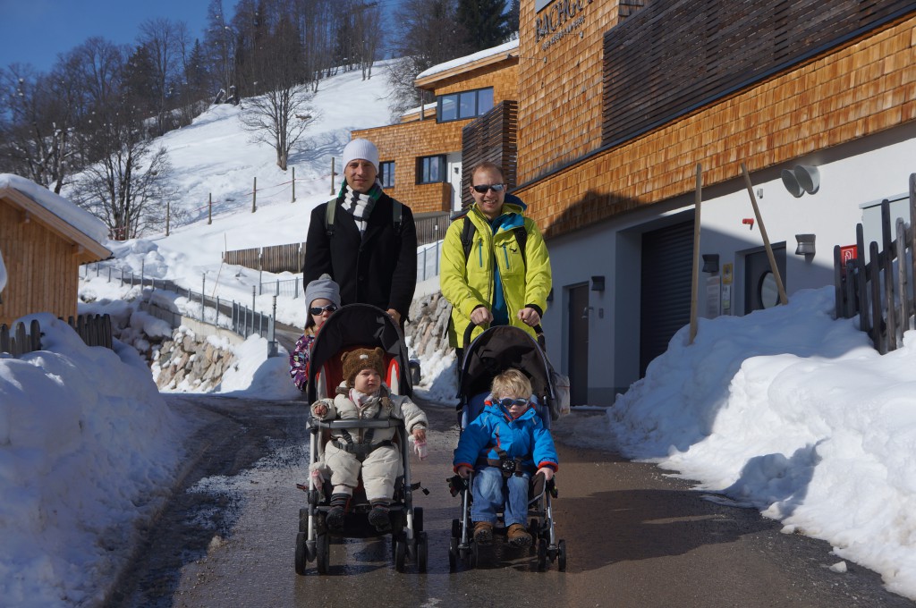 Hiking for a nice lunch in Alpine hut