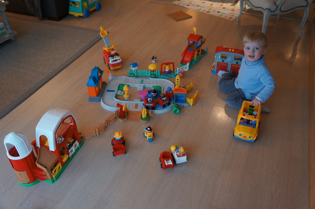 All the nice toys from Tata and Tonton