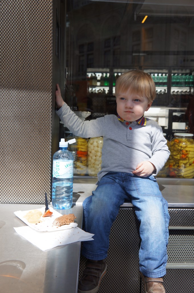 Eating a Kaesekrainer