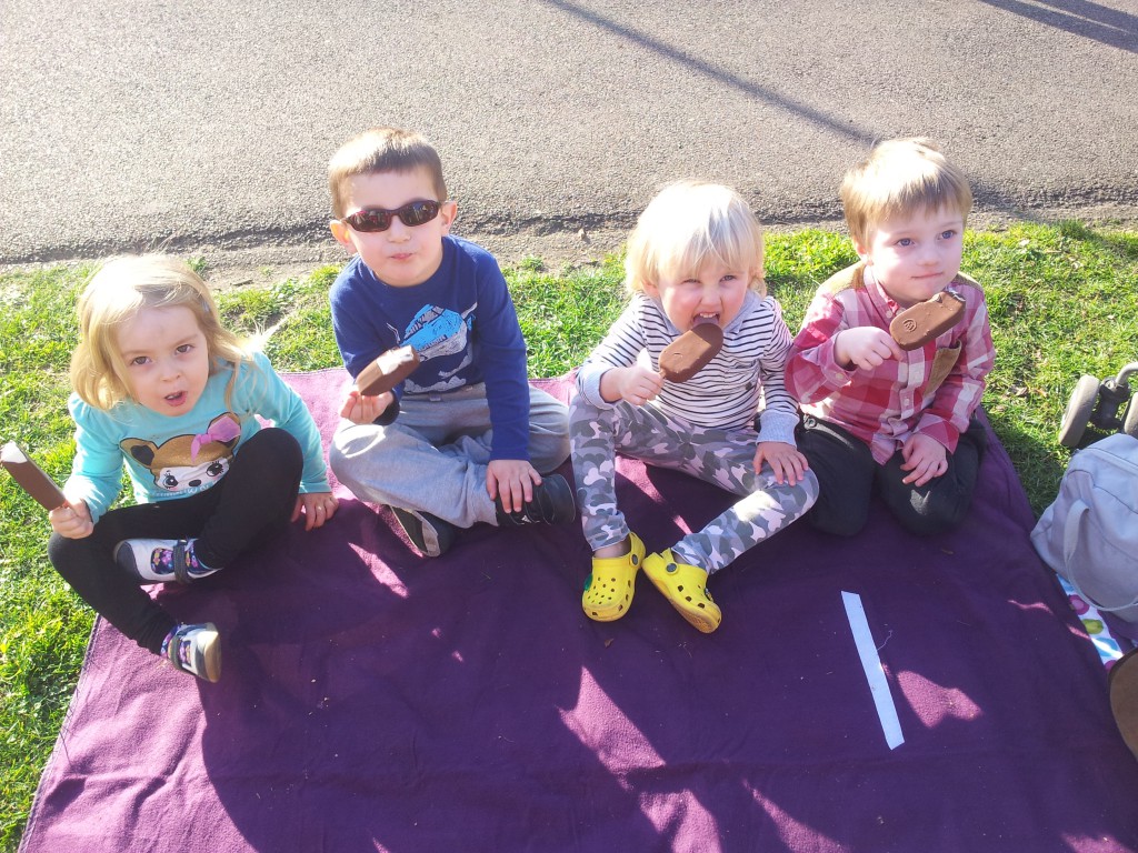 Picnic at Tanner St Park with Robyn, Isobel and Max